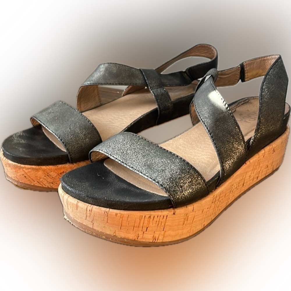 Lucca Lane, 7.5, black leather & cork bottom strappy ankle wrap platform sandal